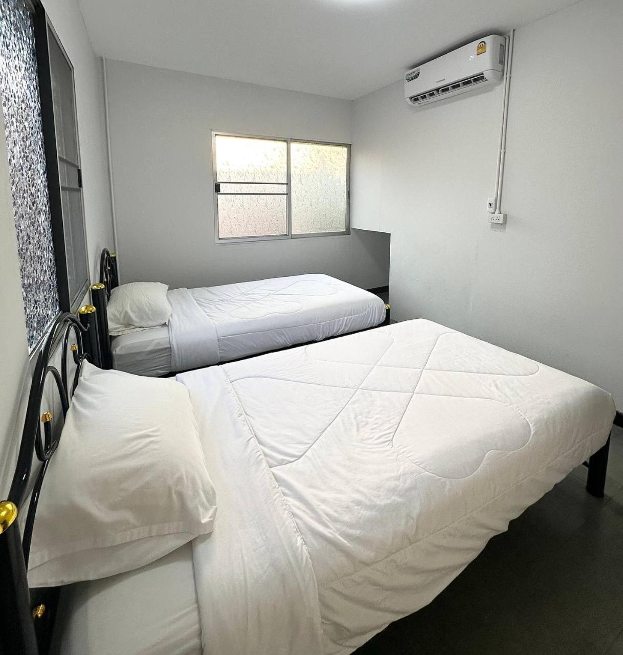 Adora Hostel Chiang Mai Luaran gambar