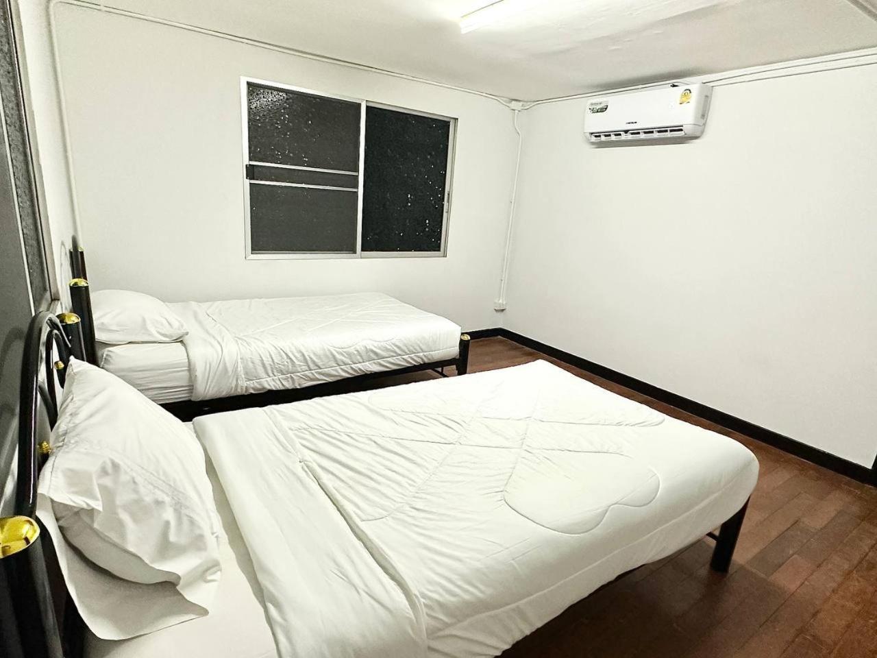 Adora Hostel Chiang Mai Luaran gambar